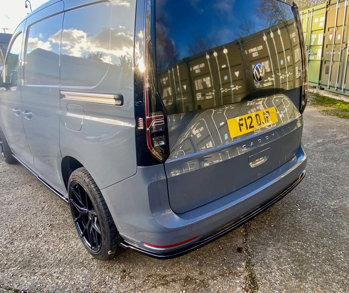 Volkswagen Caddy MK5 - Rear Splitter