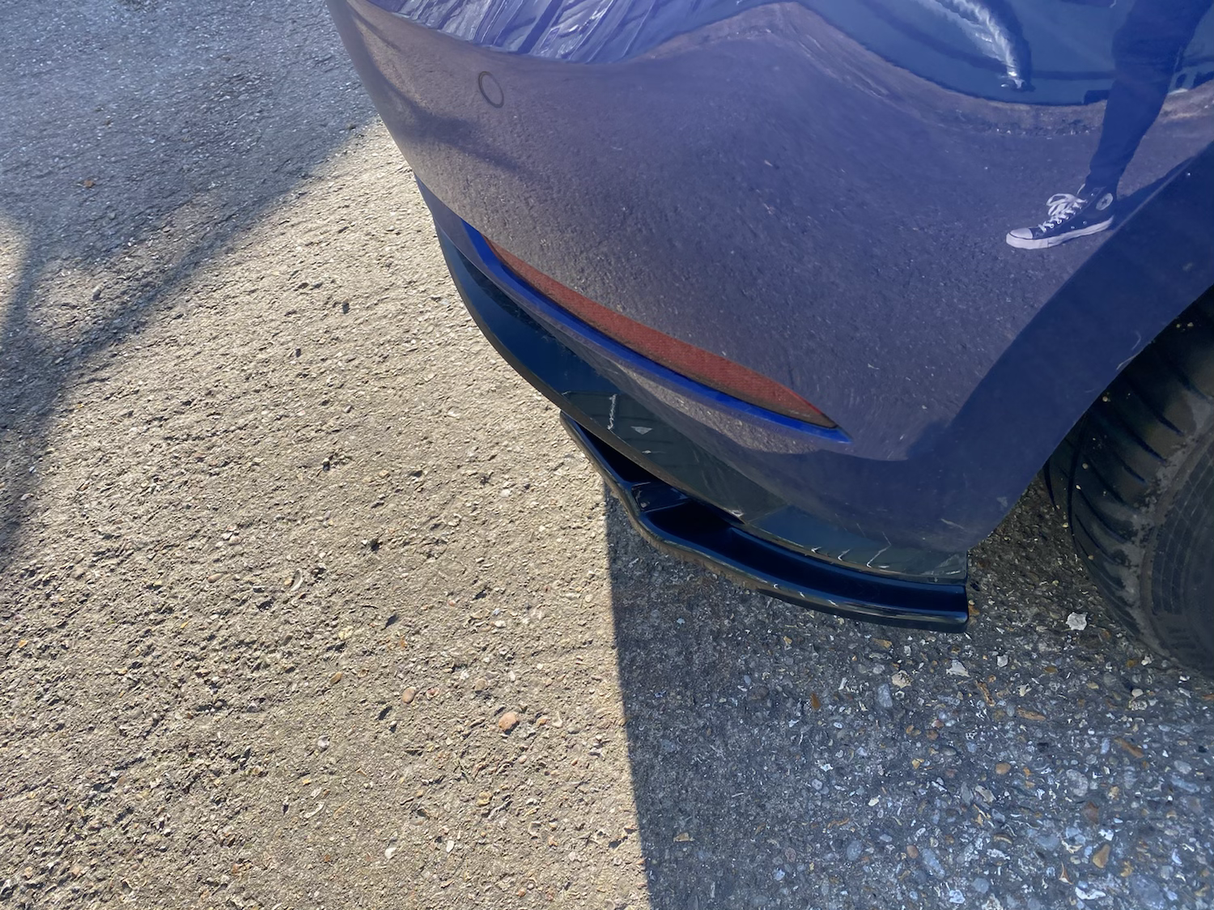 Volkswagen Golf MK7.5 R - Rear Spats