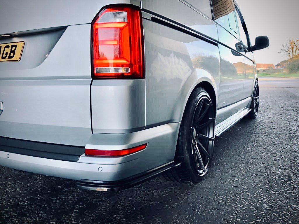 Volkswagen Transporter T6 Non-Sportline Short Wheelbase - Rear Spats