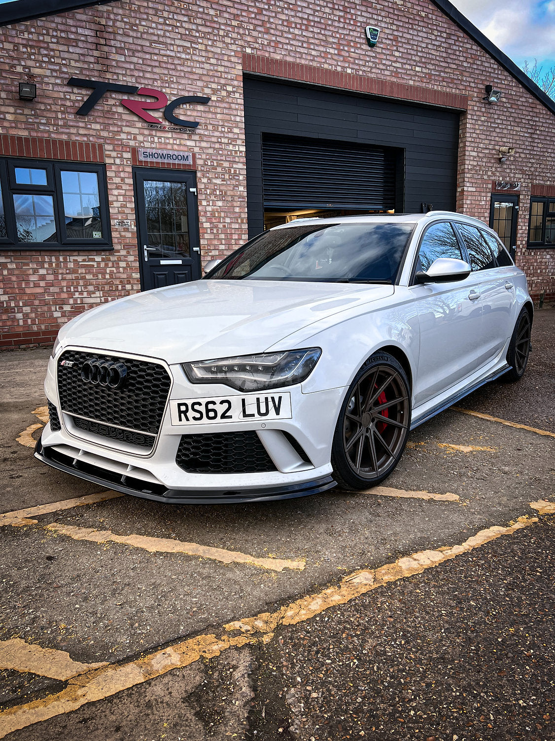 Audi RS6 C7 Saloon - Front Splitter