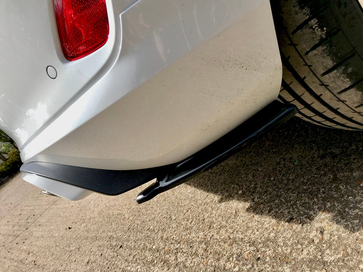 Ford Fiesta MK8 ST-Line - V1 Rear Spats