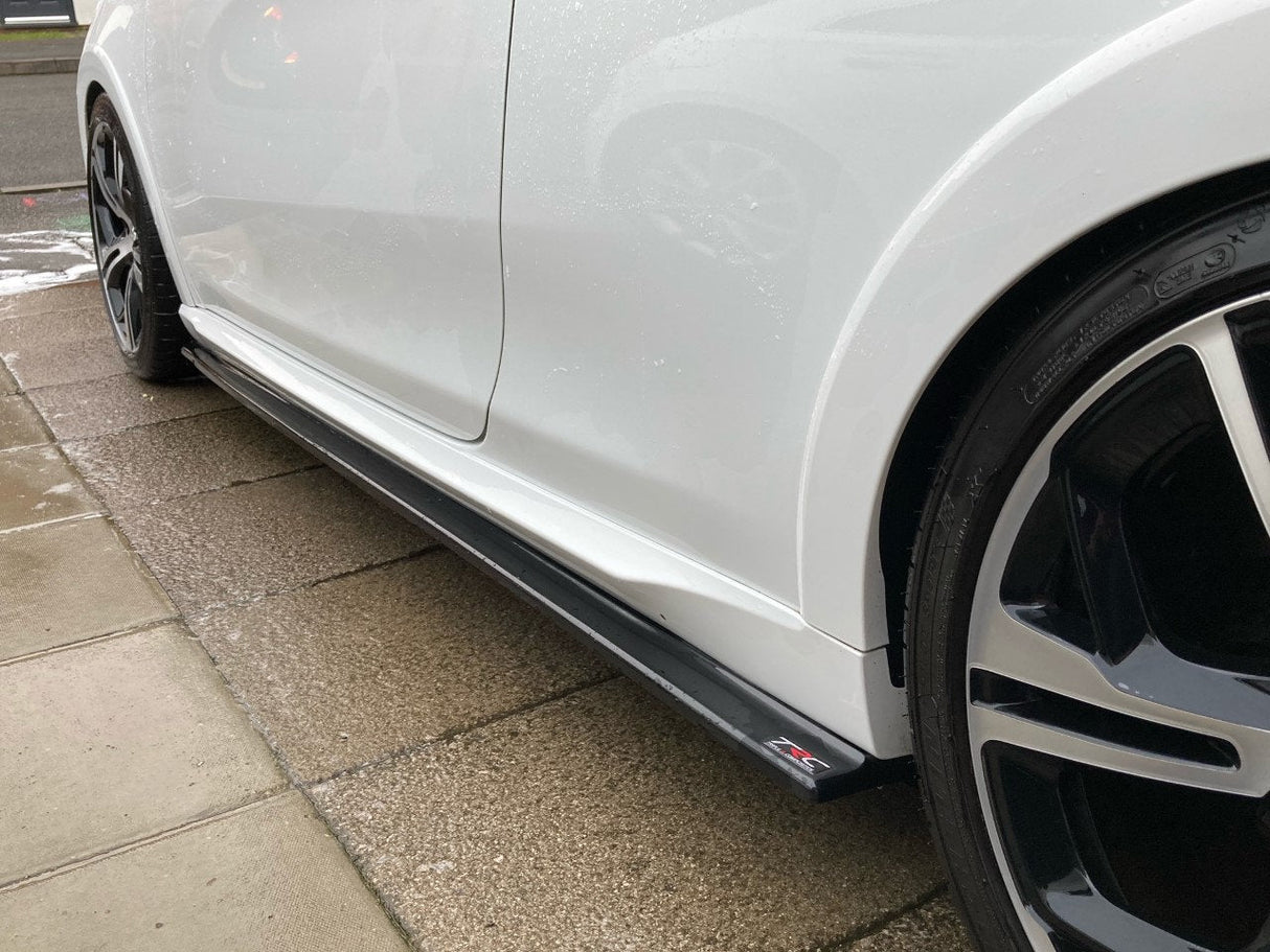Peugeot 208 GTI - Side Skirt Splitters