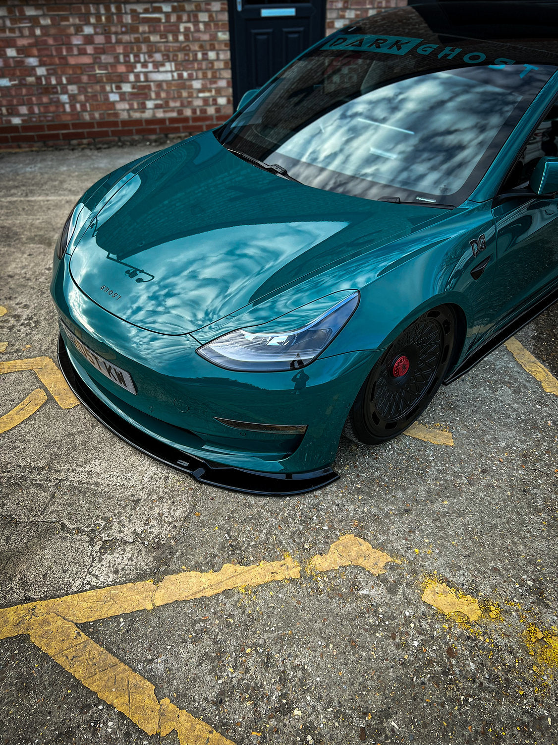 Tesla Model 3 - Front Splitter