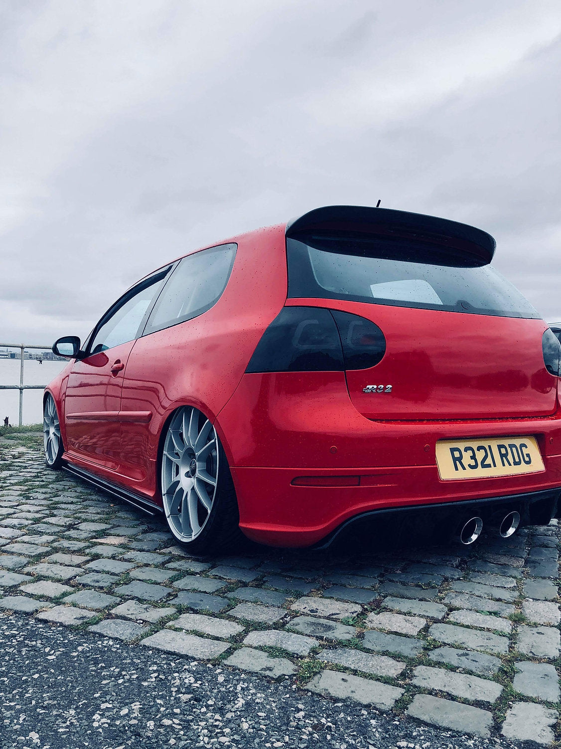Volkswagen Golf MK5 GTI - Side Skirt Splitters